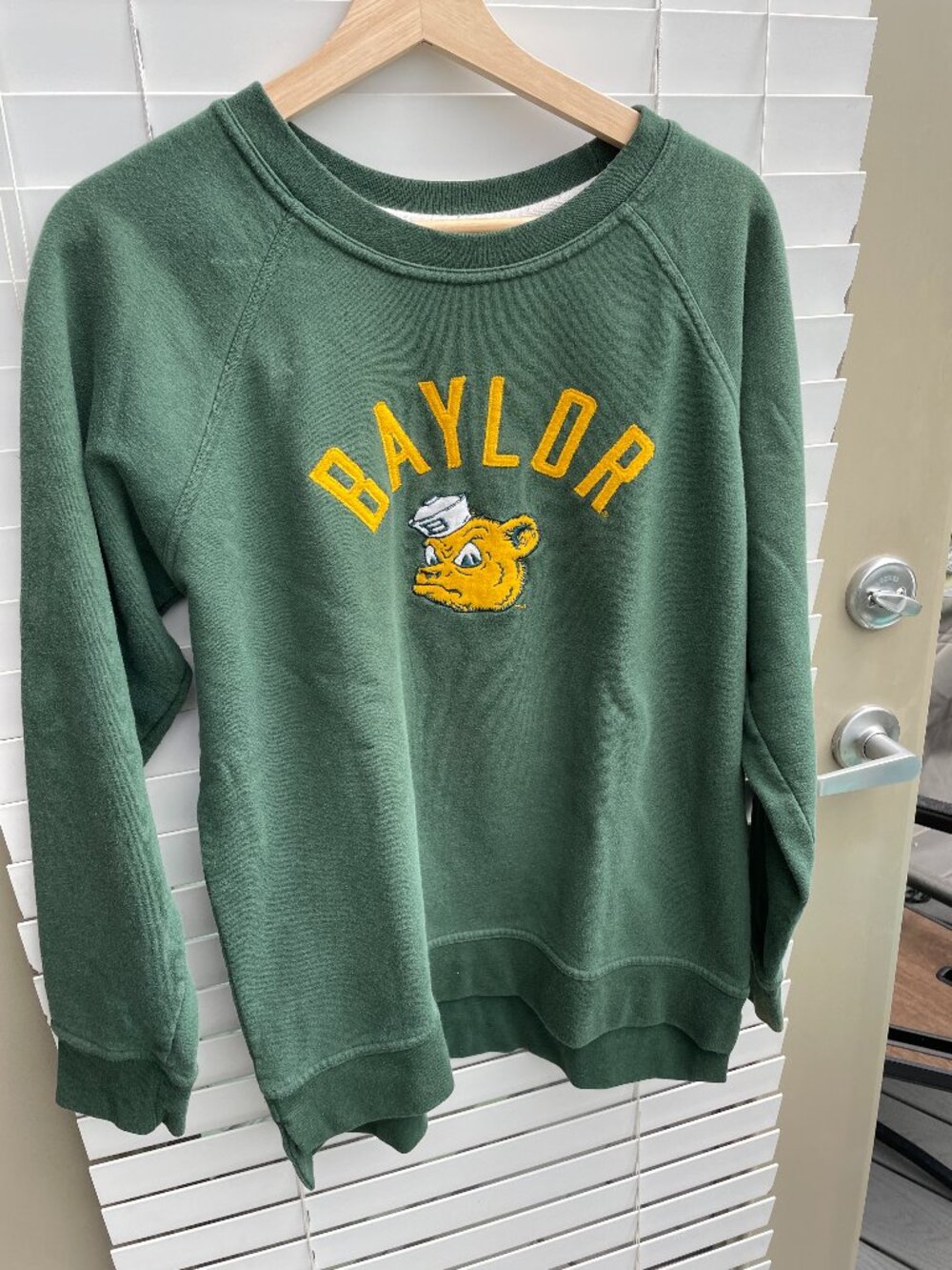Embroidered vintage-style Baylor Sweatshirt